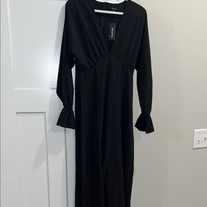 Boohoo Black Maxi Dress with Long Sleeves